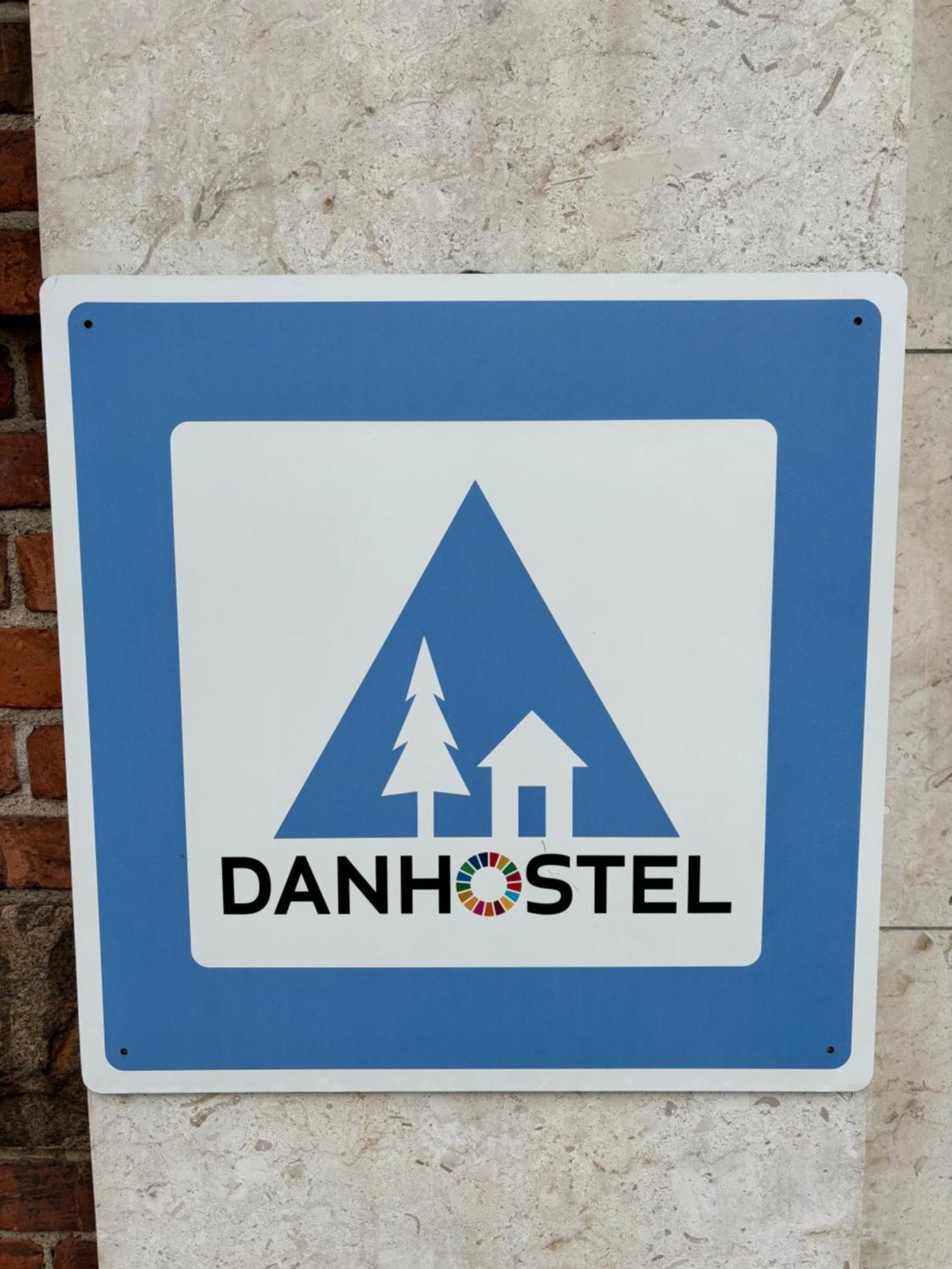 Danhostel Odense City Экстерьер фото The sign of the hostel network