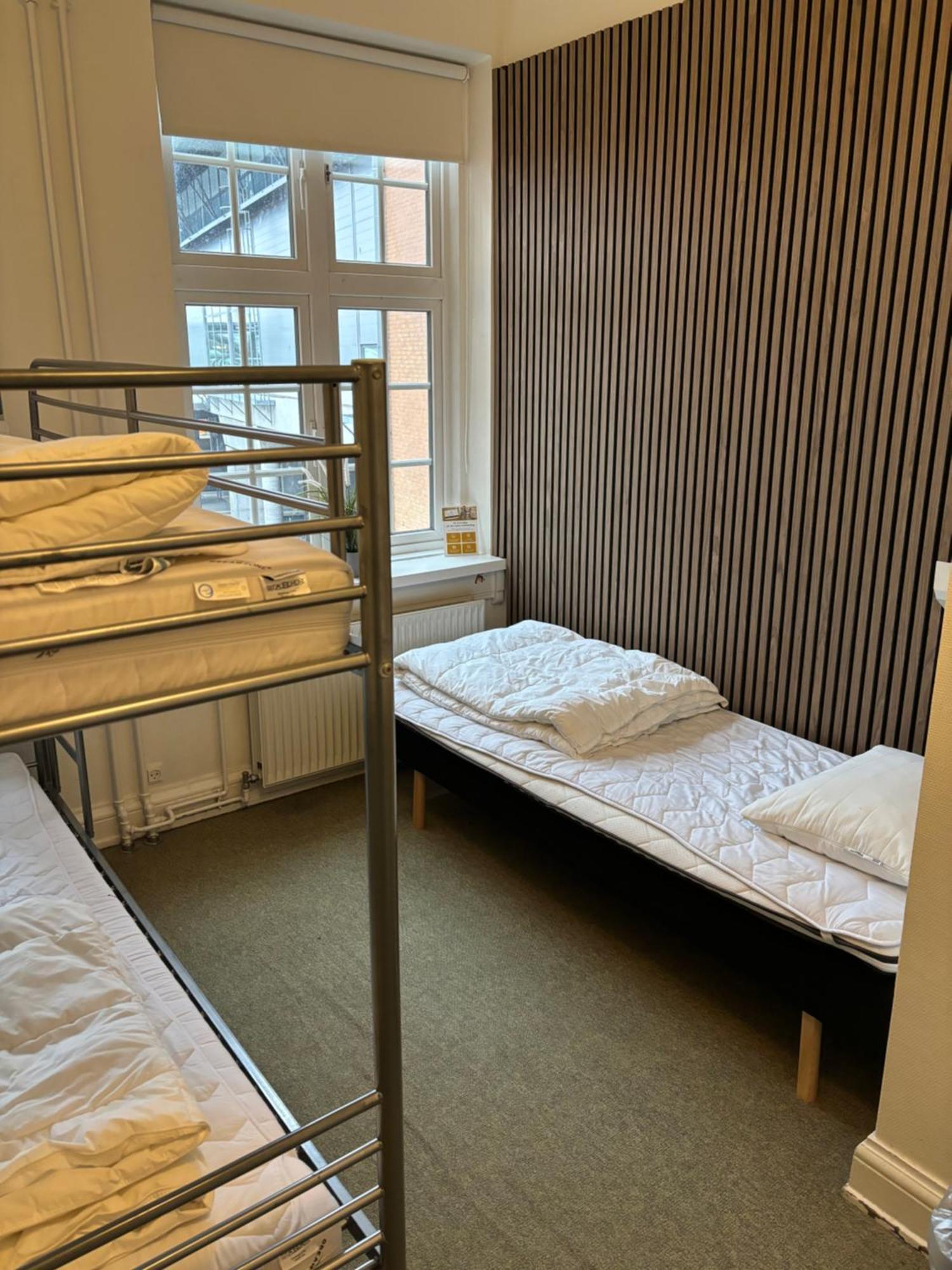 Danhostel Odense City Экстерьер фото Hostel room in Helsinki, Finland