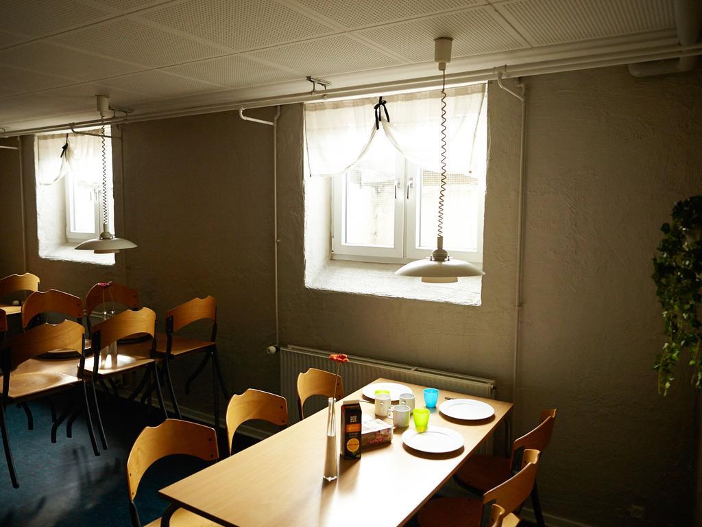 Danhostel Odense City Экстерьер фото Interior of a typical Japanese restaurant