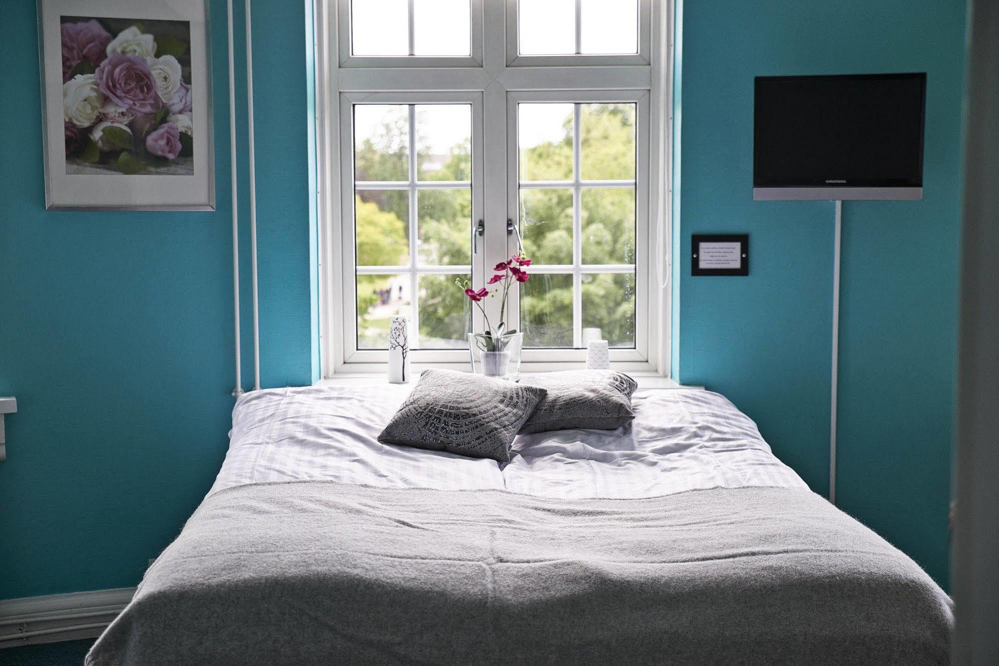 Danhostel Odense City Экстерьер фото A bedroom