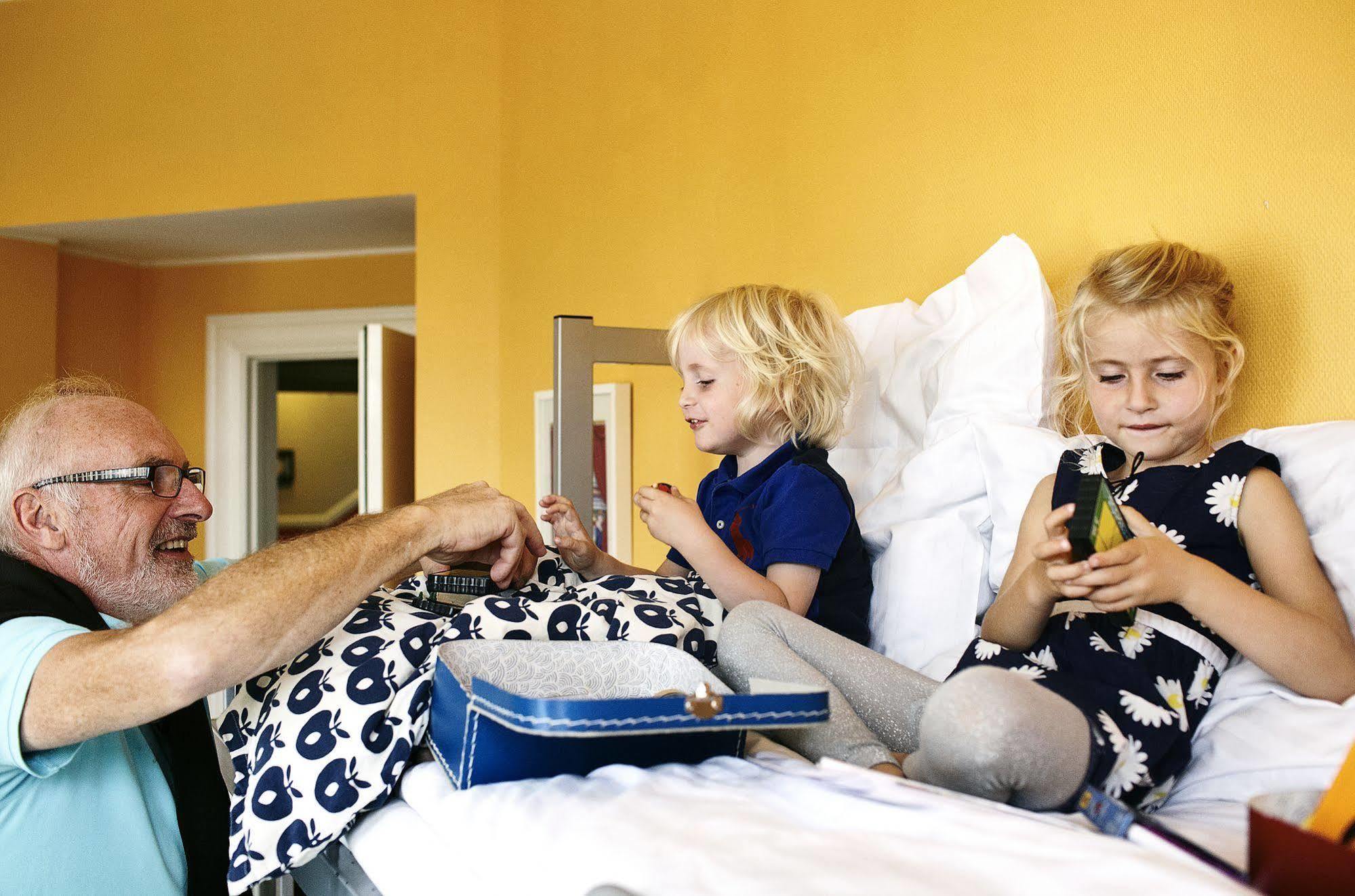 Danhostel Odense City Экстерьер фото Family at the Best Western Premier Hotel, Copenhagen