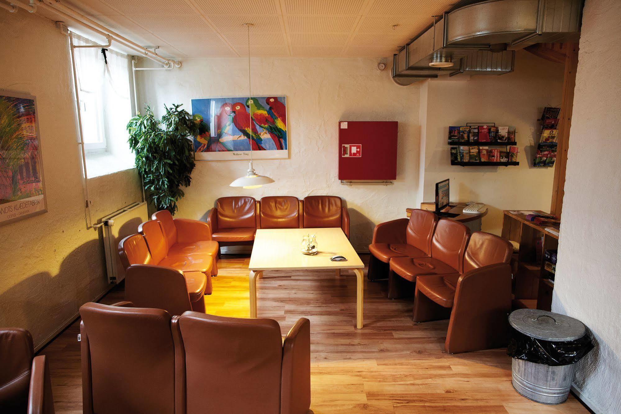 Danhostel Odense City Экстерьер фото The interior of the hostel