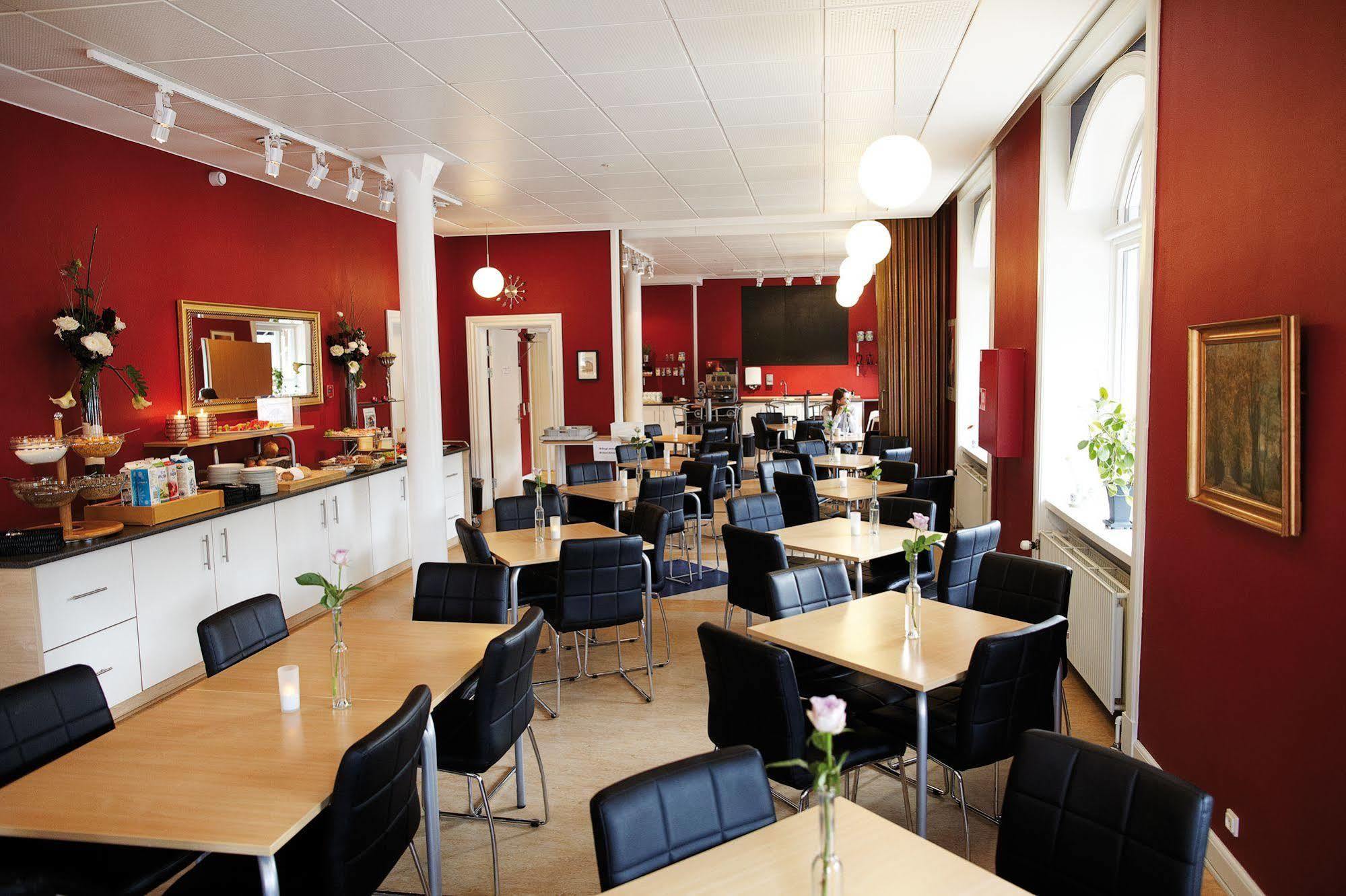 Danhostel Odense City Экстерьер фото The common room
